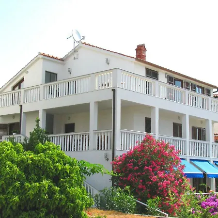 Apartment Vanda *