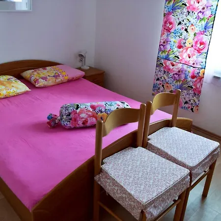 Vanda Apartment *